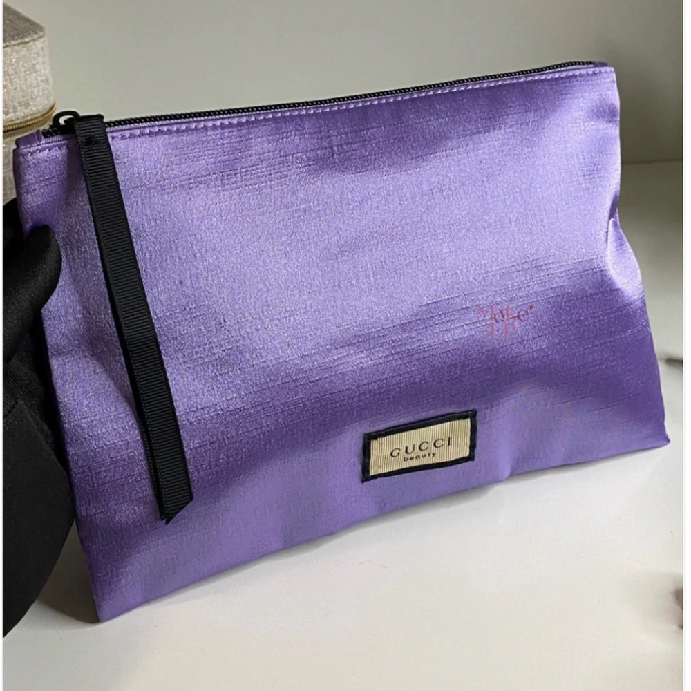 ⚜️ Gucci Purple Floral Pouch brand new WITH PERFUME AS SET